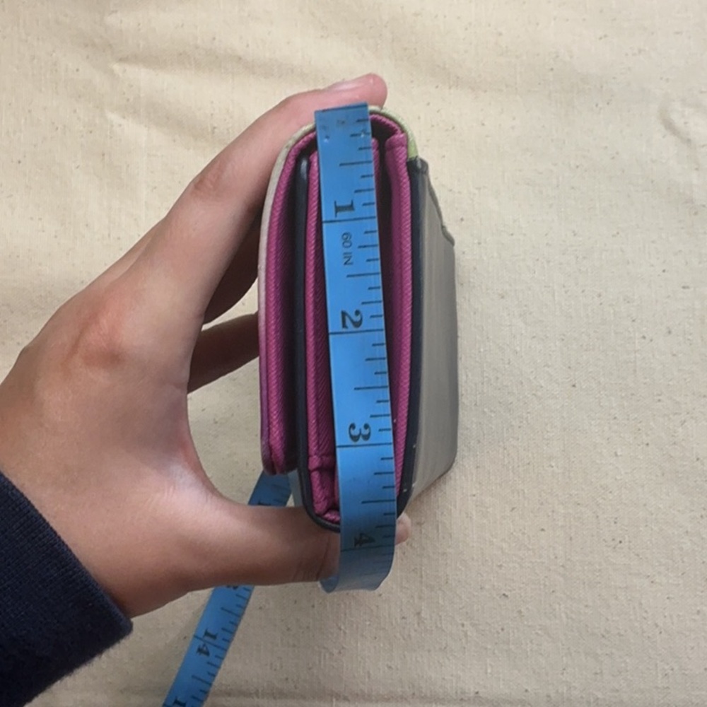 Nikky by Nicole Lee  Wallet with a colorful design - Picture 4 of 10